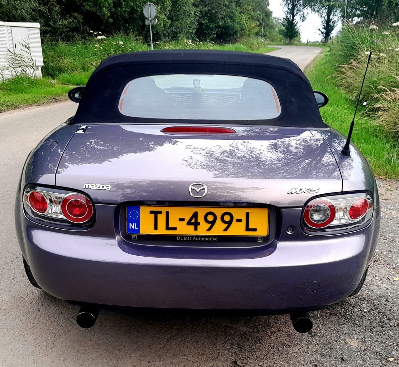 Auto Mazda MX5