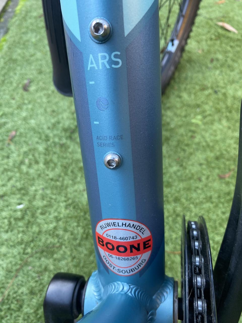 Cube acid race allroad 24 inch