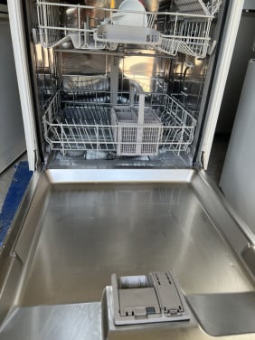 Bosch SilencePlus volledig geïntegreerd inbouw Vaatwasser 83x60 cm.