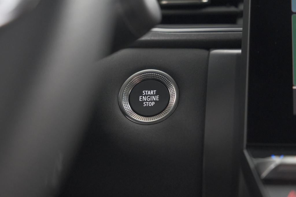 Renault Captur mild hybrid 160 edc techno | pack winter | camera | adaptiev