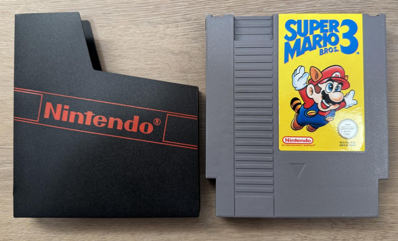 Nintendo NES | Super Mario Bros. 3 | 1 controller | Adapter | Antennekabel
