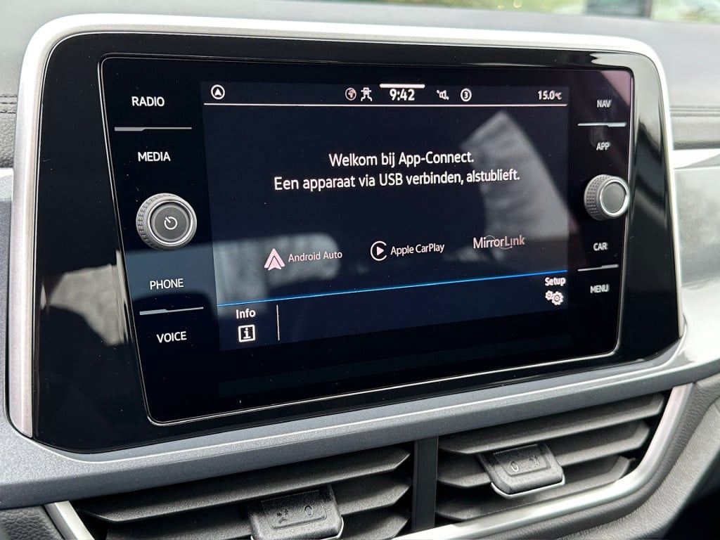 Volkswagen T-roc 1.5 tsi 150pk dsg style | trekhaak | carplay | adapt. crui