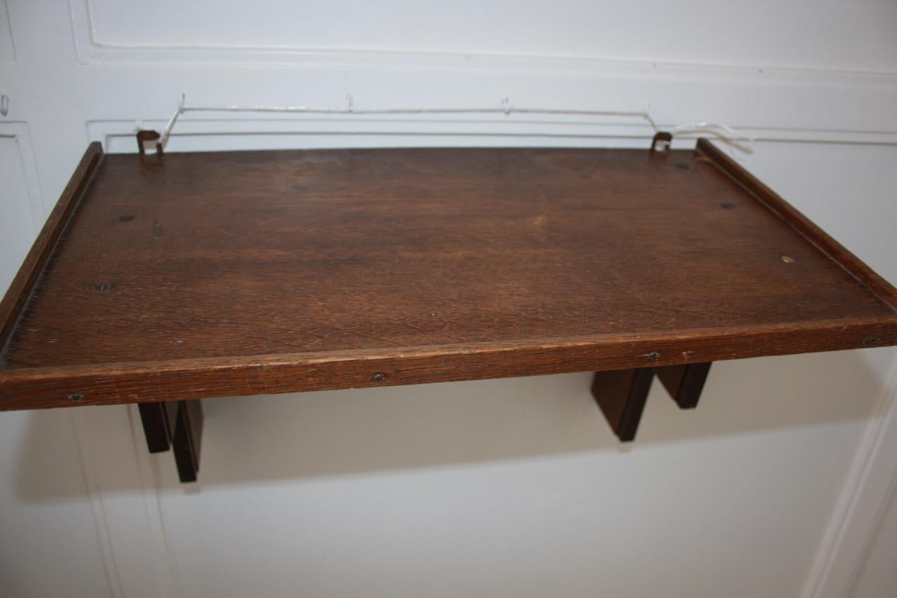 Antiek eiken console om op te hangen. Leuk voor planten