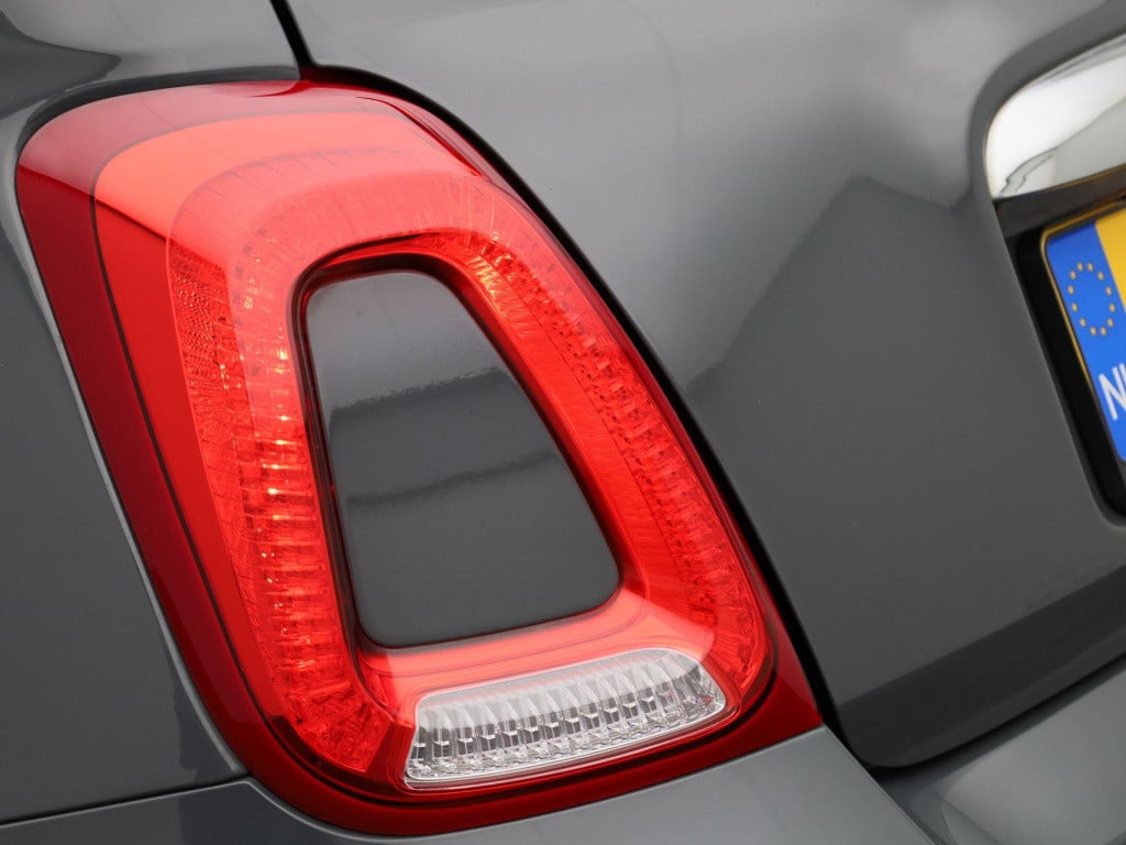 Fiat 500 1.0 hybrid lounge | lmv | parker sensoren | climate control | dab 