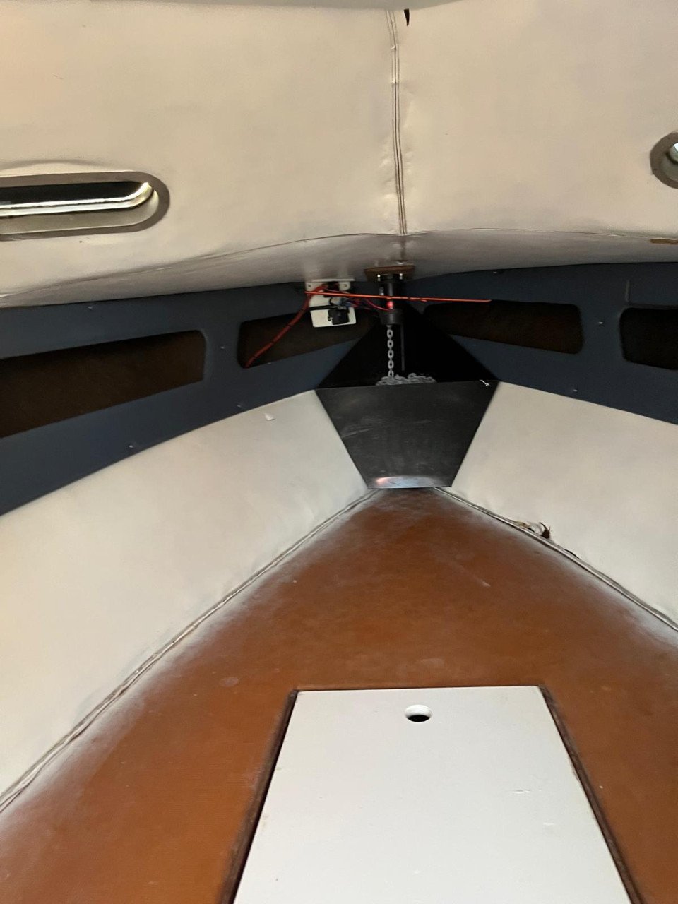 Kajuitboot met trailer