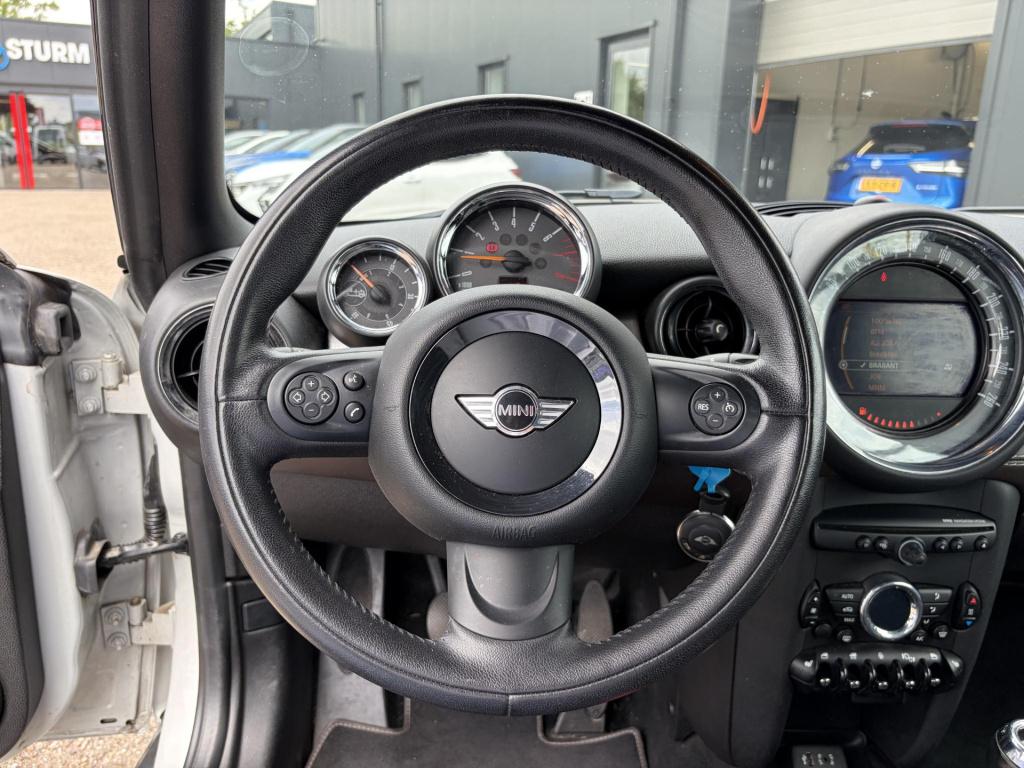 Mini Cooper Cabrio 1.6 highgate, nl-auto!