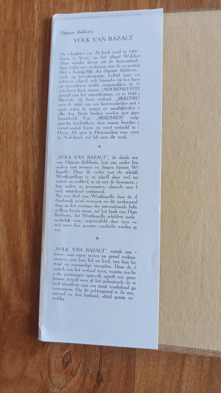 Zeeuws boek Volk van Bazalt van Dignate Robbertz
