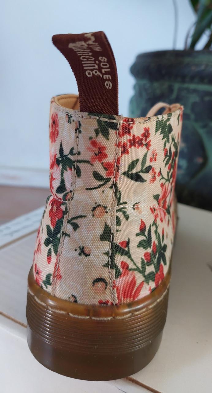 Zgan gebloemde Dr.Martens maat 38