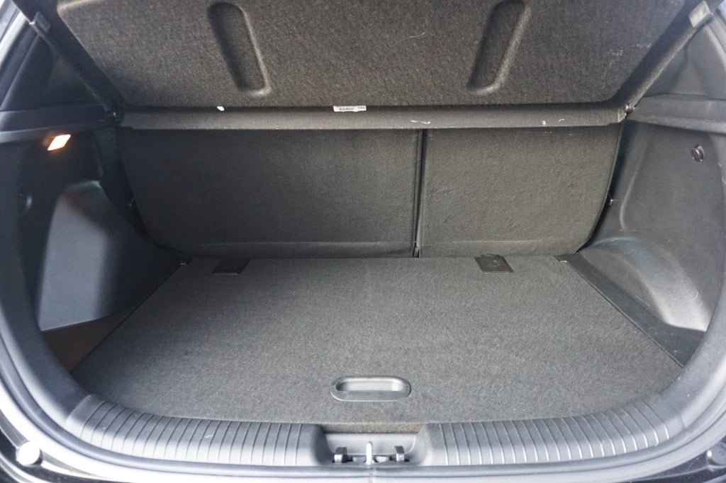 Hyundai Ix20 1.4i i-magine airco / navi / camera / cruise / trekhaak / park