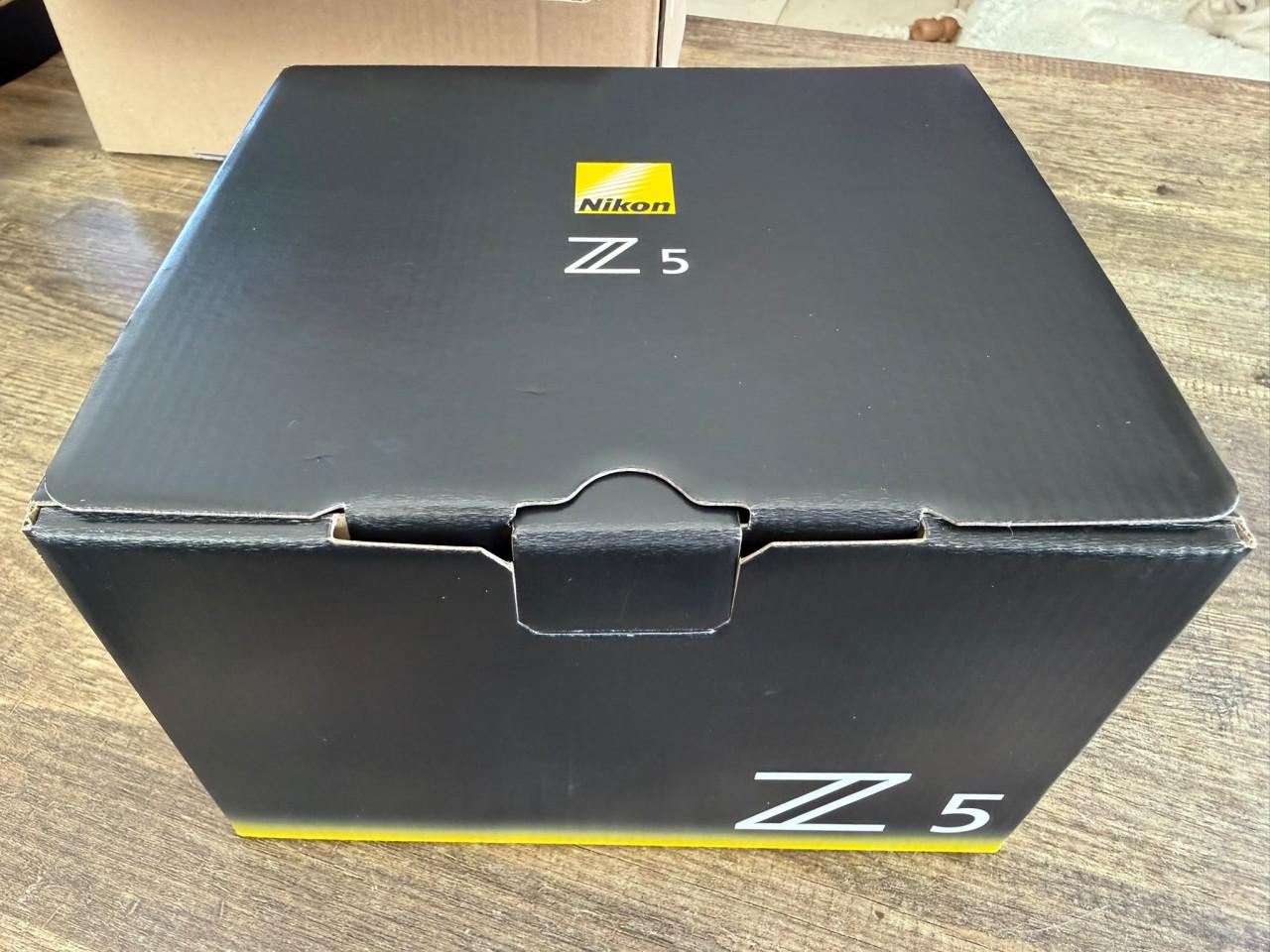Nikon Z5 (Lage SC: 11k) zo goed als nieuw / garantie