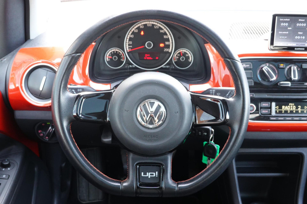 Volkswagen UP! 1.0 groove up! bluemotion