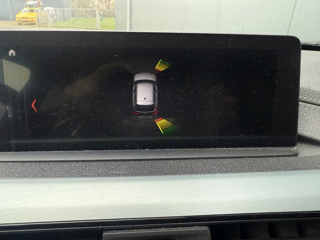 BMW 3-serie touring 318i automaat high executive m sport edition