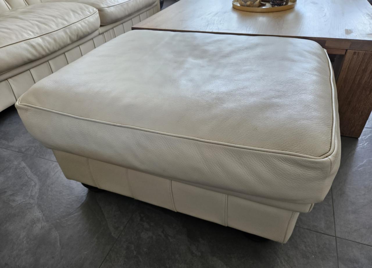 Lederen Natuzzi King (Chesterfield stijl) bankstel + hocker