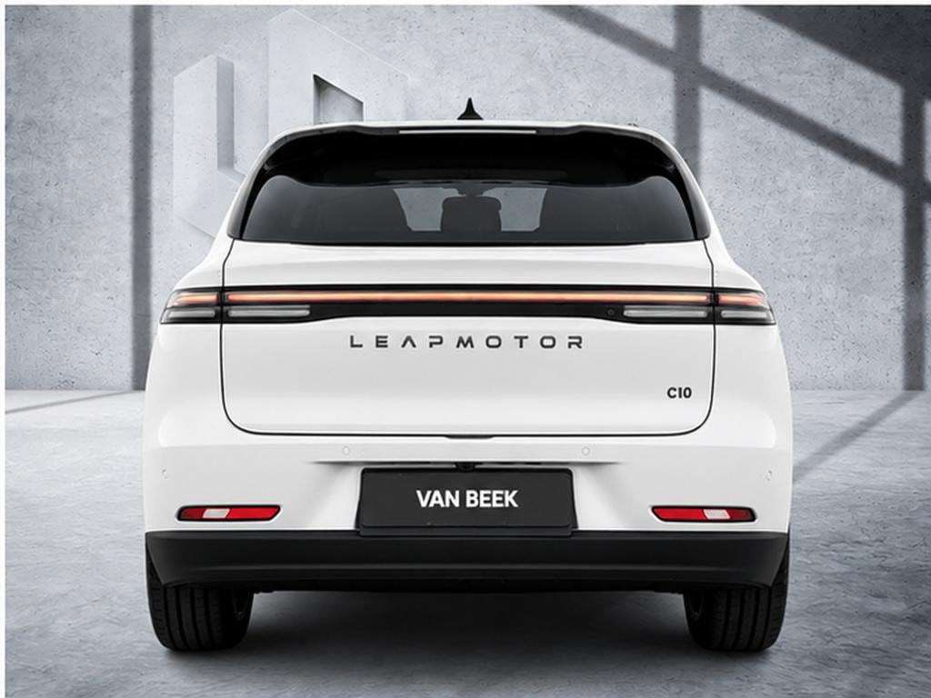 Leapmotor C10 design reev (hybrid) 28.4 kwh | black interieur | stoel-koeli