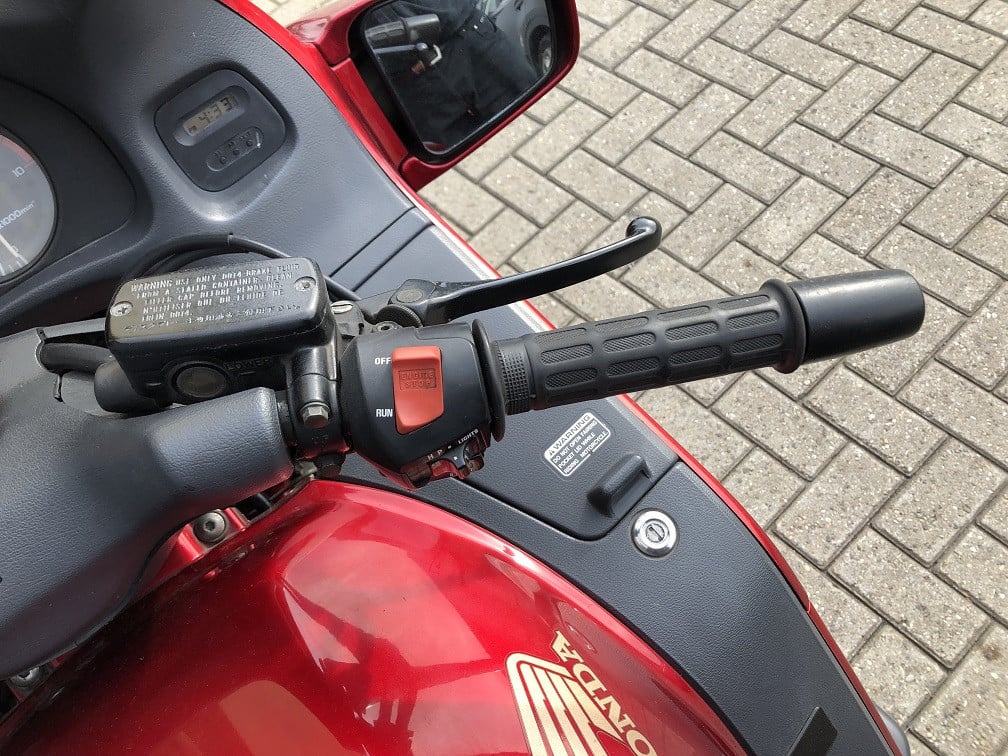 Inruilkoopje: Nette Honda ST1100 Pan Eur. uit '93, RVS uitlaatdempers €1495