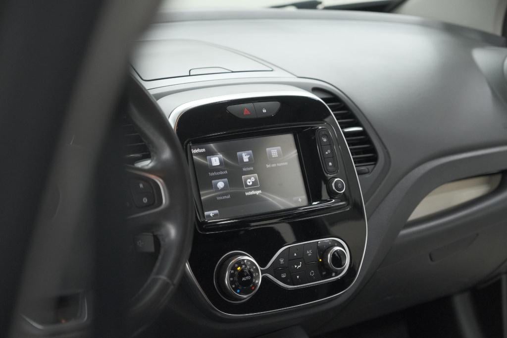 Renault Captur tce 120 edc intens | camera | dodehoekdetectie | navigatie |