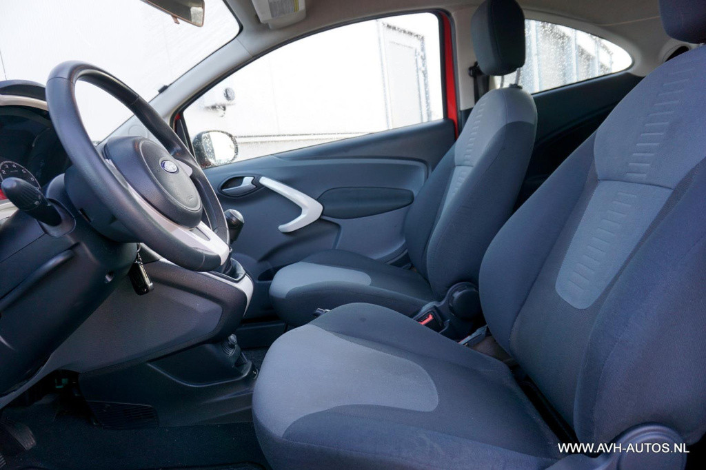Ford KA 1.2 titanium