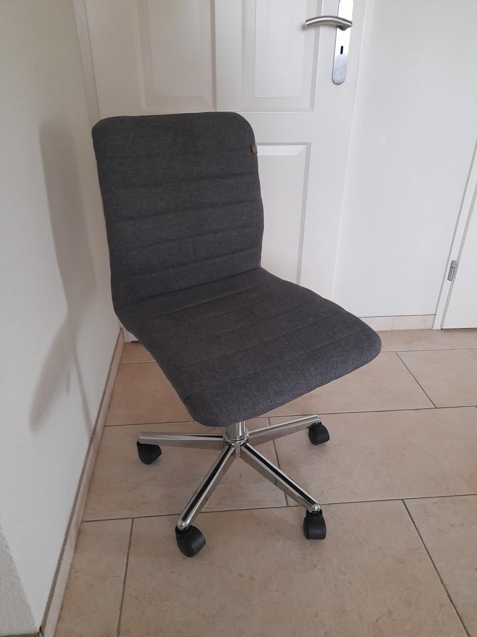Mooie bureaustoel (in goede staat )