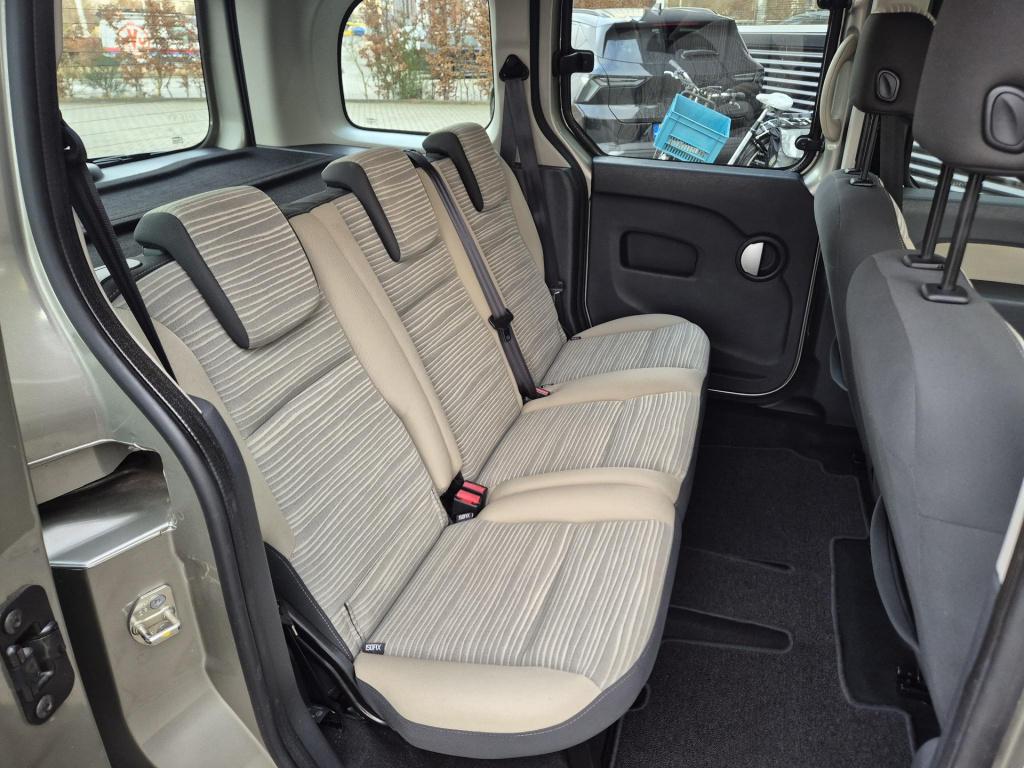 Renault Kangoo family 1.6-16v expression luxe trekhaak, cruise control, tom