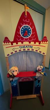 Poppenkast met poppen