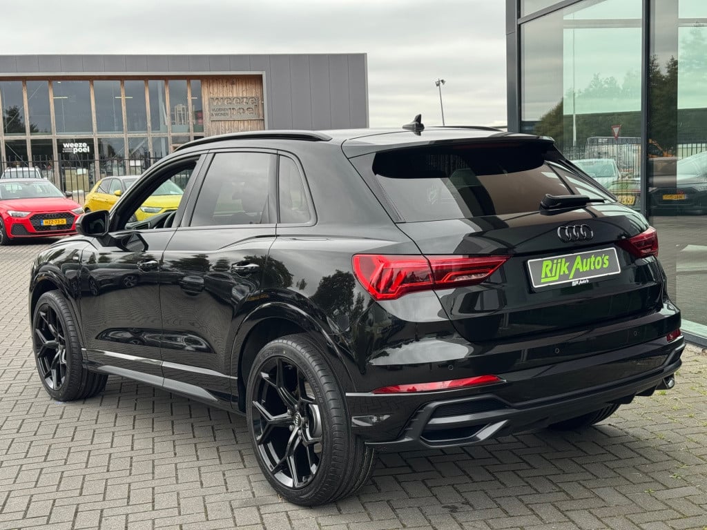 Audi Q3 35 tfsi 3x s-line * keyless * matrix led * carplay