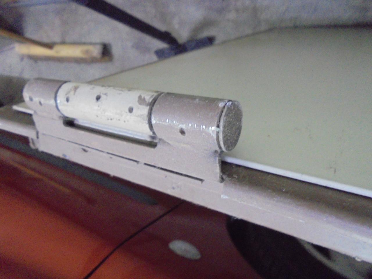 Te Koop een sStalen Deur met stalen kozijn