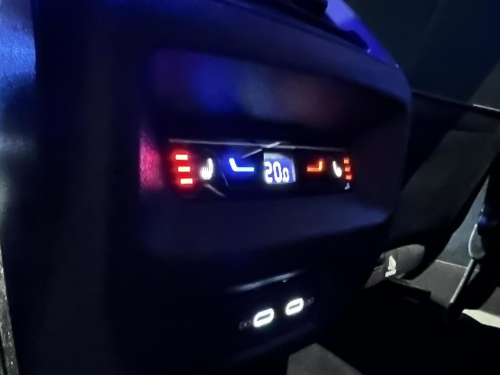 Volkswagen Tiguan 1.5 etsi r-line business *standkachel*pano*trekhaak*harma
