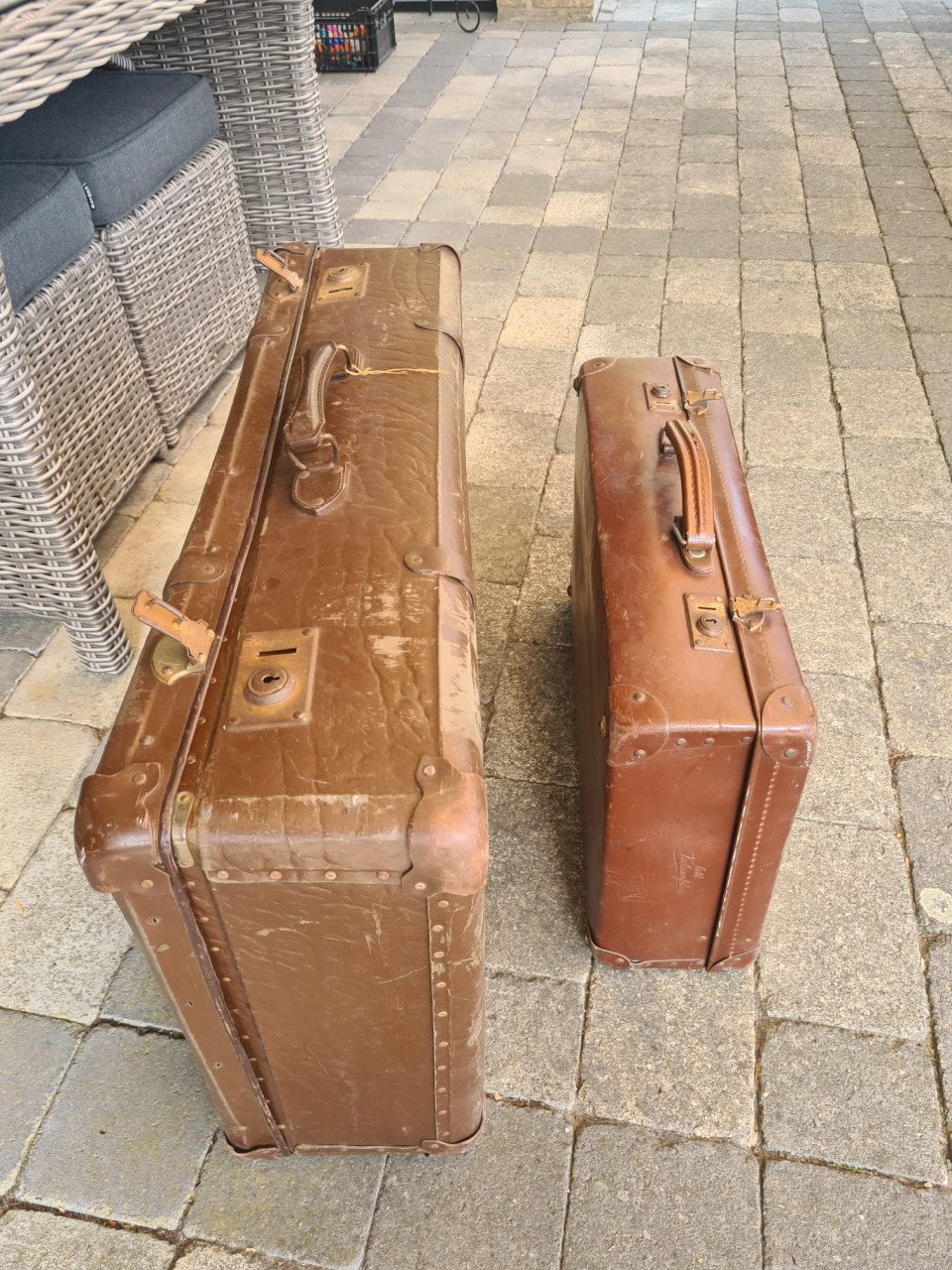 Twee oude lederen koffers