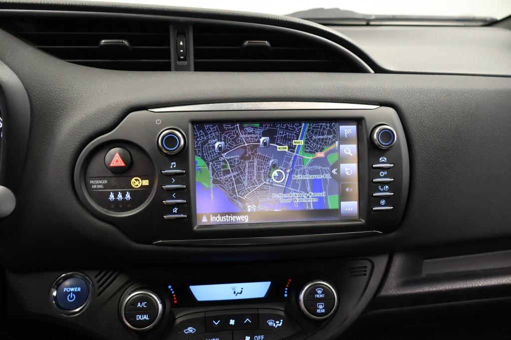 Toyota Yaris 1.5 hybrid executive