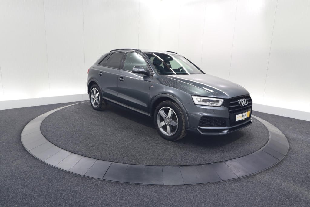 Audi Q3 1.4 tfsi cod sport s line edition | parkeersensoren | navigatie | c