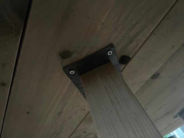 Massief houten ronde eettafel