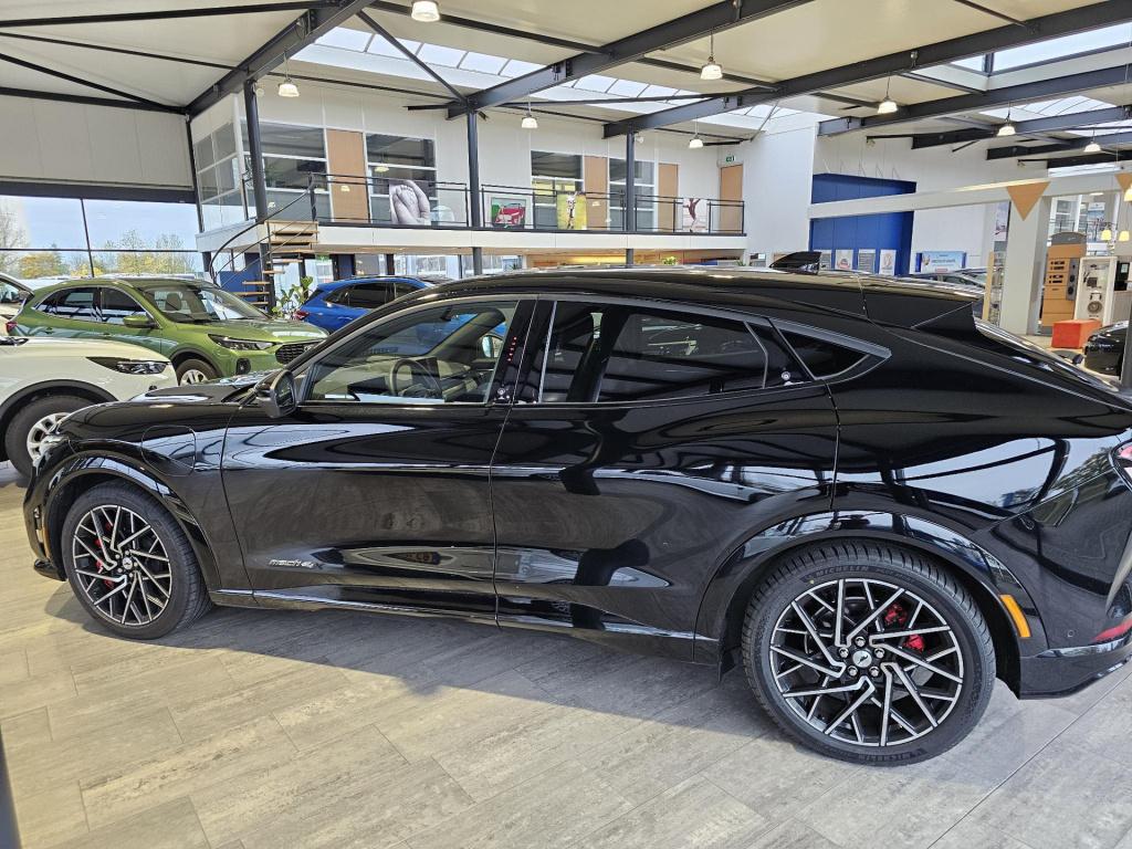 Ford Mustang Mach-e gt extended awd 98 kwh gt 487 pk awd