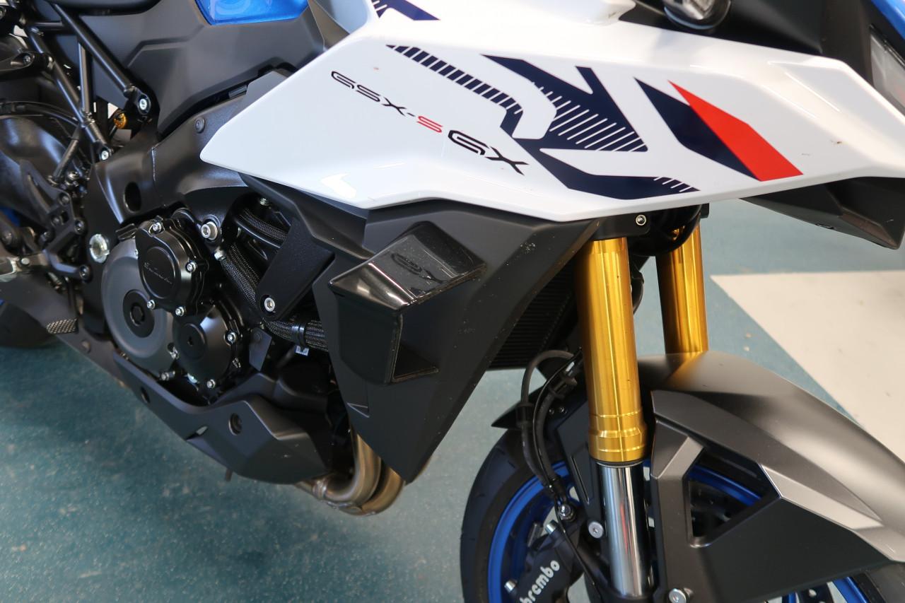 2026 Suzuki GSX-S1000GX demo motor