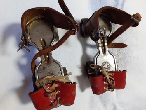 Ijzeren rolschaatsen.