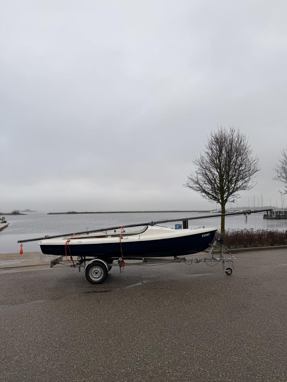 Varuna 501 Zeilboot met trailer en motor