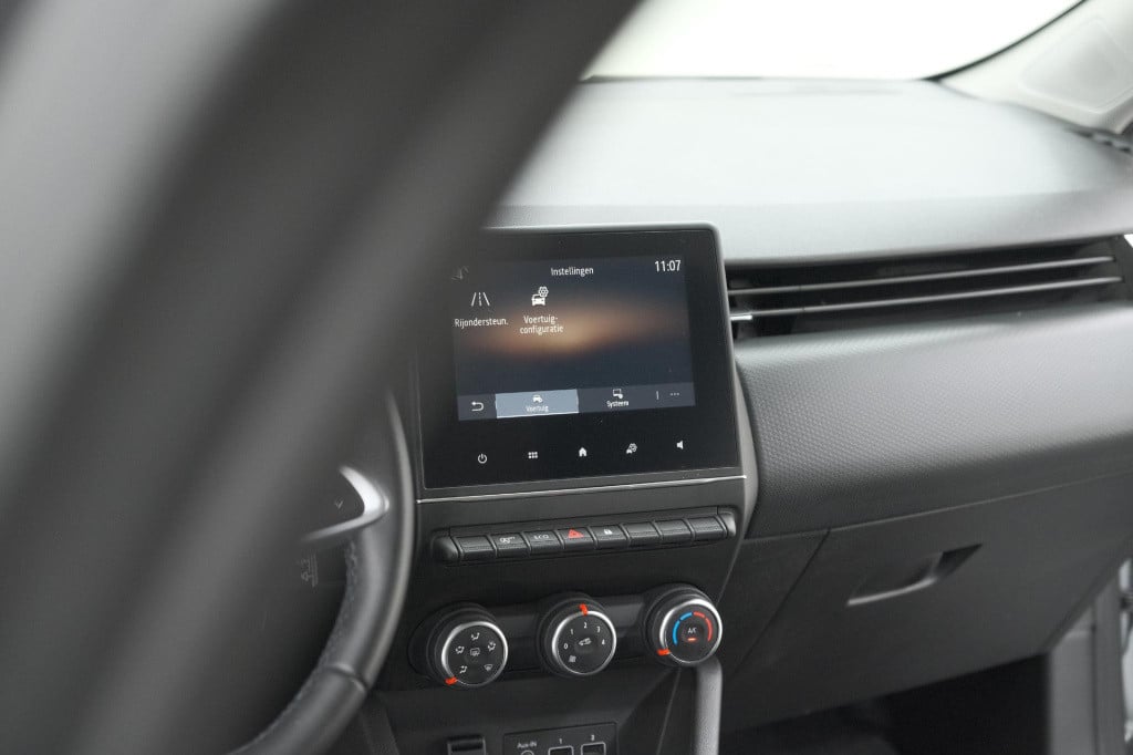 Renault Clio tce 90 zen | navigatie | elektrische ramen | apple carplay