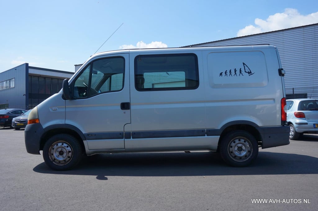 Renault Master t28 2.5dci l1 h1, exportkoopje!