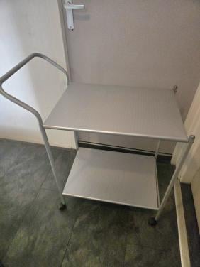 Aluminium serveerwagen met twee etages Nieuw en demontabel
