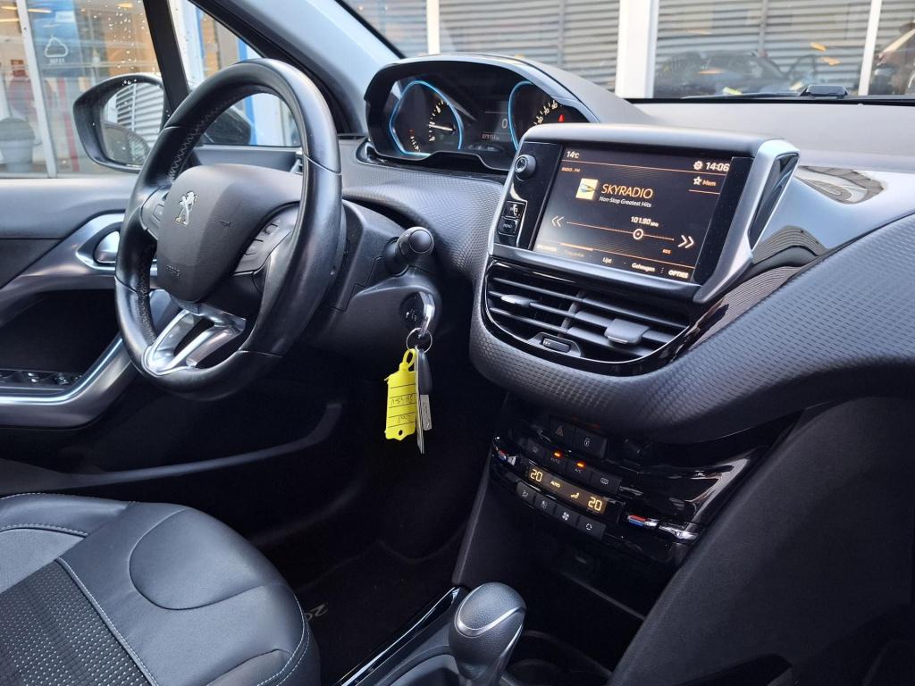 Peugeot 2008 suv 110 allure automaat clima/nav/trekhaak