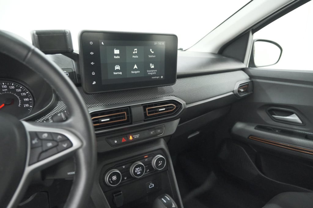 Dacia Sandero Stepway tce 90 expression | camera | dodehoekdetectie | navig