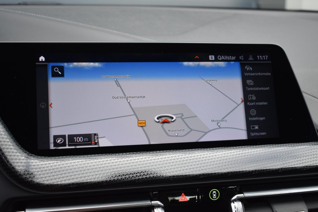 BMW 1 Serie 118i sport line | stoelverwarming | apple carplay | android aut