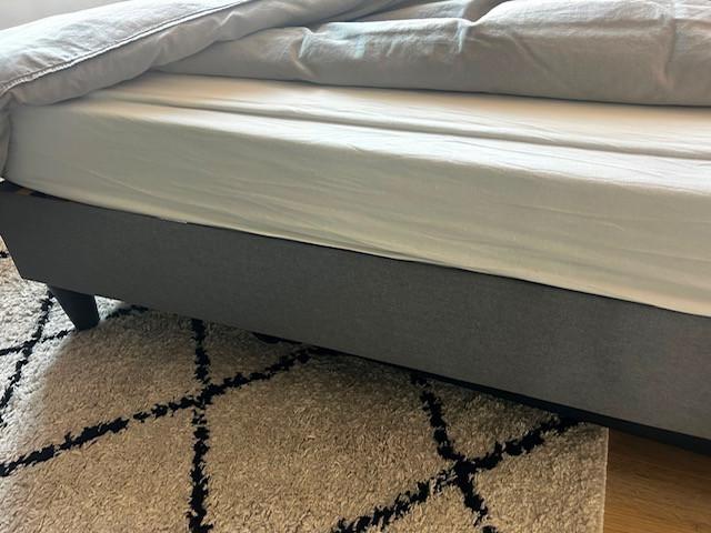Bed 140x200
