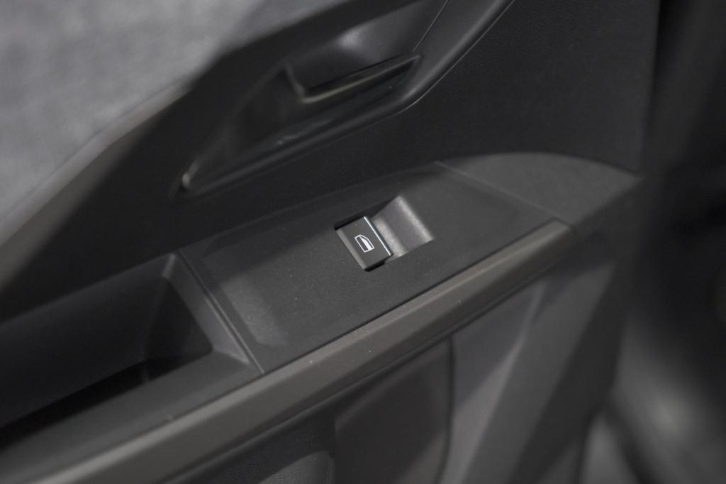 Peugeot 3008 1.2 hybrid 145 gt | elektrische kofferklep | camera | adaptiev