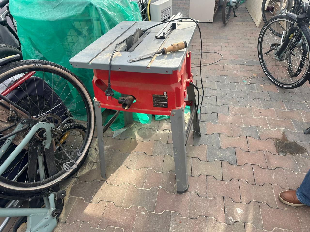 Steiger, dixie, zaagtafel, afkortzaag, trap