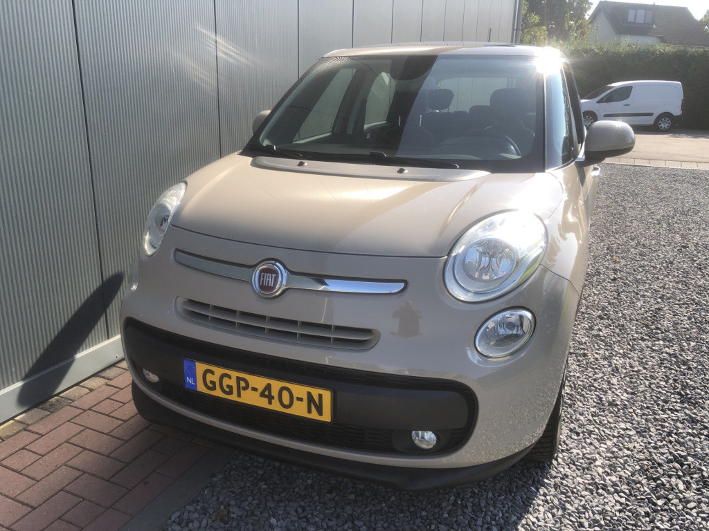 Fiat 500 L living 1.4 t-jet 120pk lounge panoramadak 5-drs