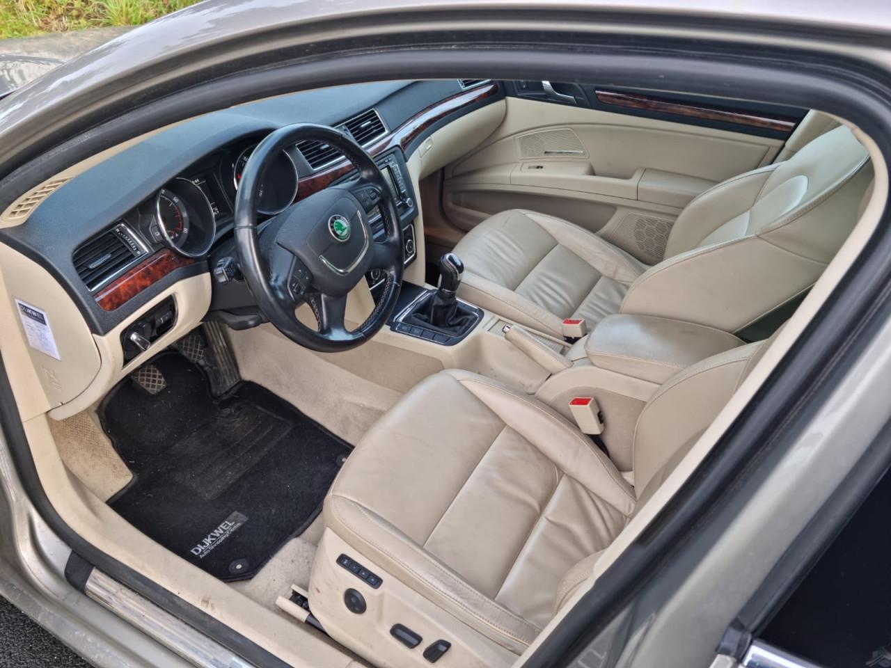 Skoda superb station 1.8tfsi bouwjaar 2011