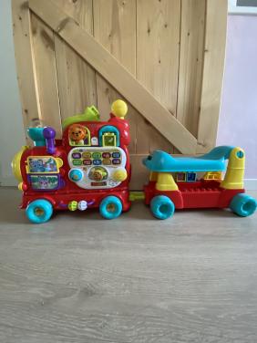 VTech Baby Rijd en Leer letterlocomotief