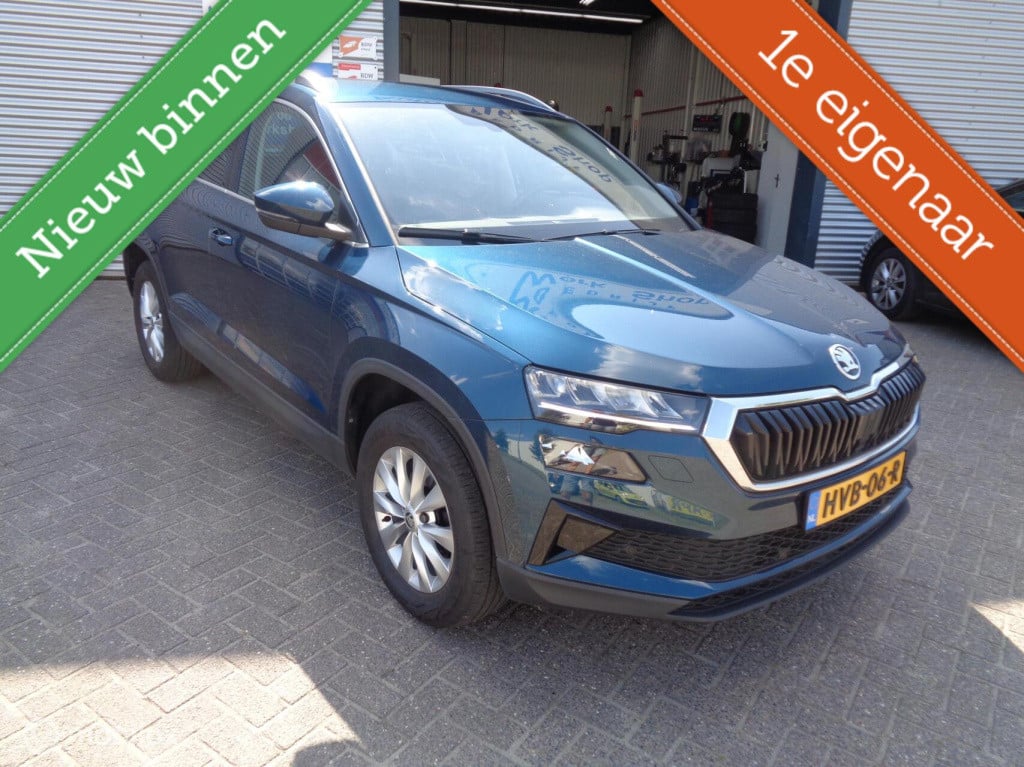 Skoda Karoq 1.0 tsi business edition/airco/stoel+stuur verw/full led/apple 
