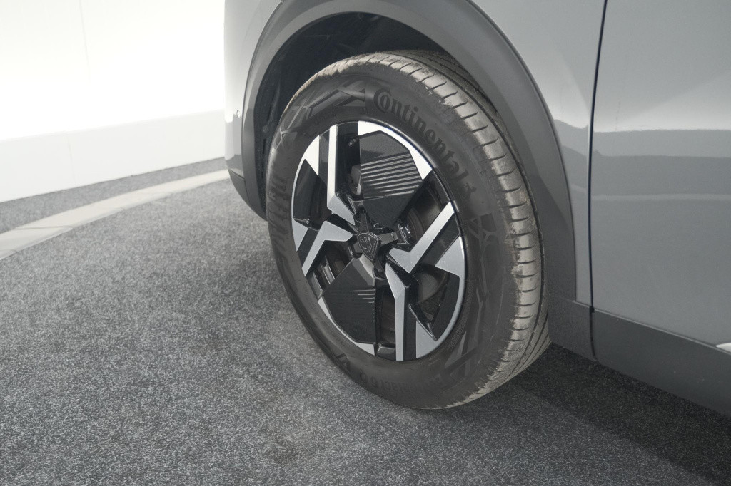 Peugeot 2008 puretech 130 eat8 gt | 360 camera | stoelmassage | adaptieve c