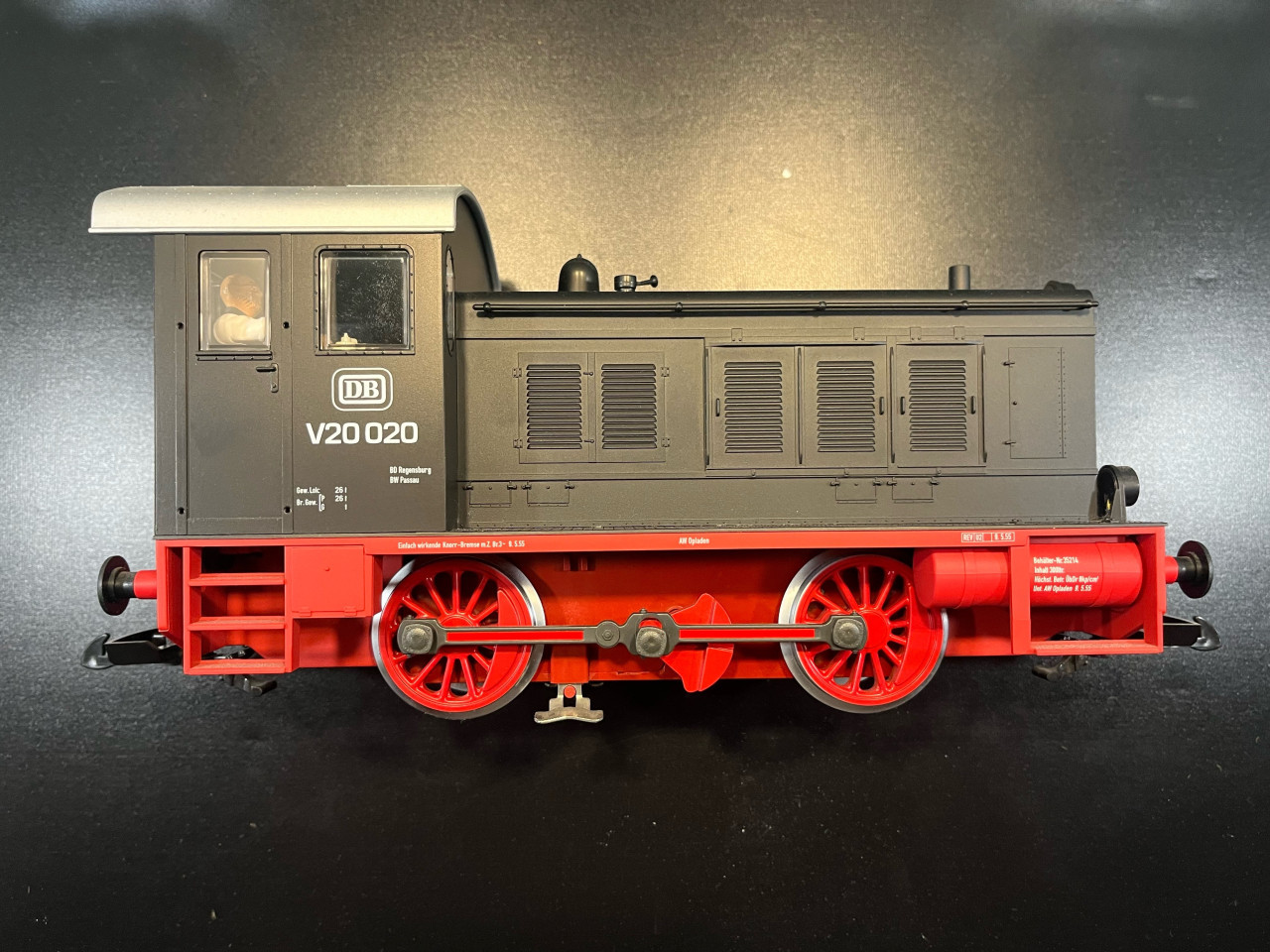 Piko G V20 locomotief